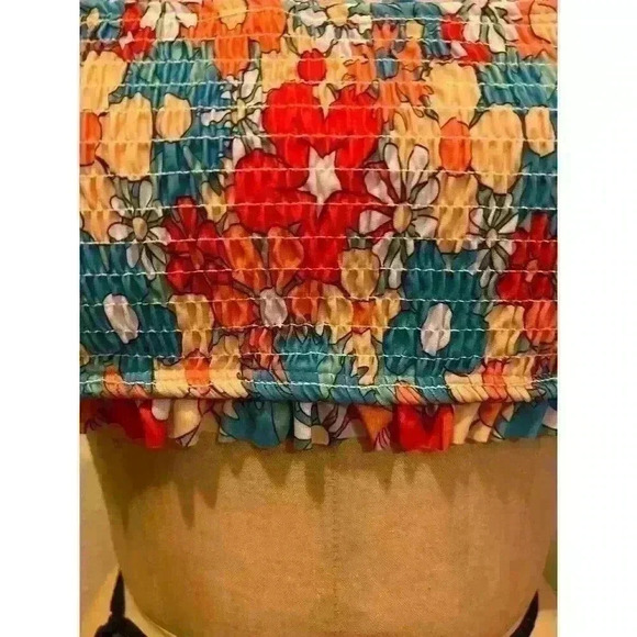 Convertible Floral Smocked Bandeau Halter Bikini Top Wear 2 Ways NWOT Size M - Picture 2 of 6